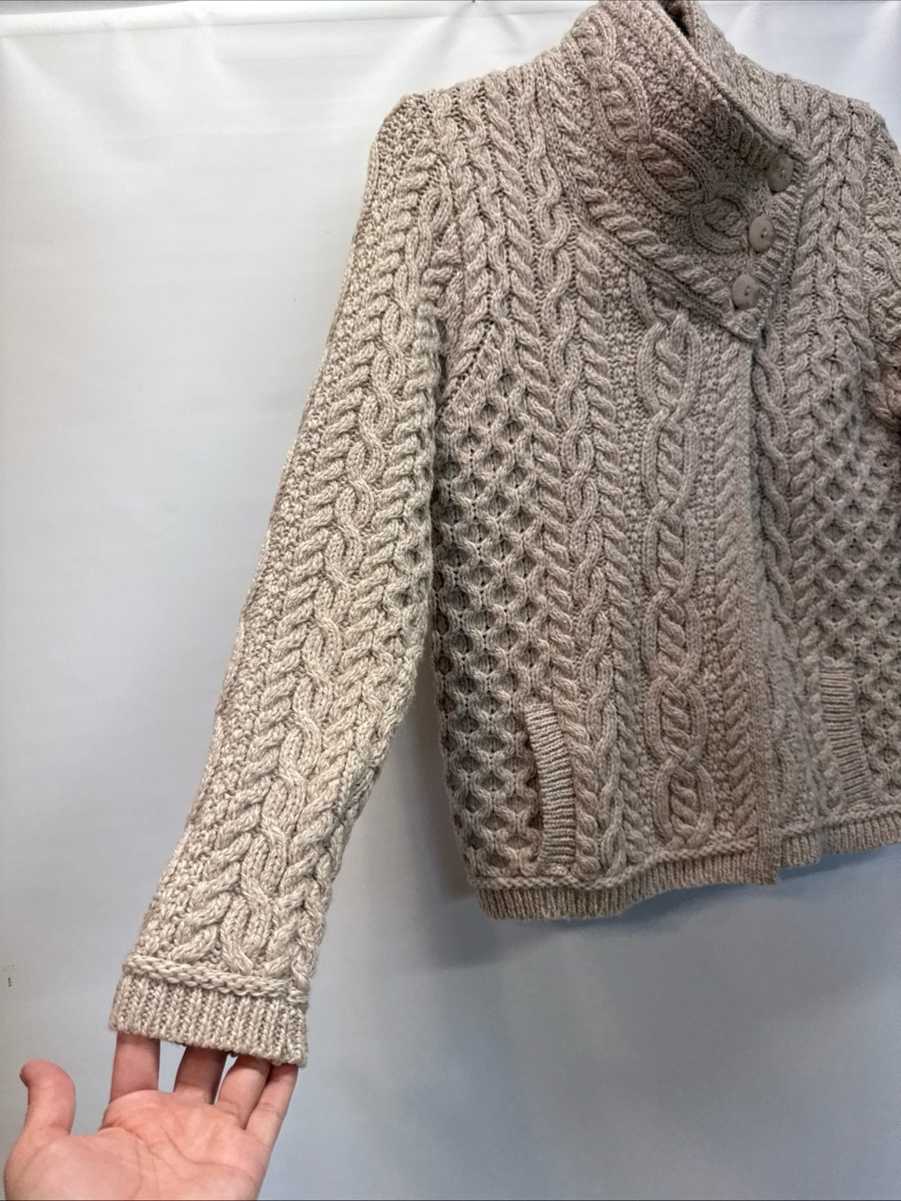 Aran Sweater Market Women’s Merino Wool Cardigan Beige Sz M Irish Cable Knit - Picture 6 of 11